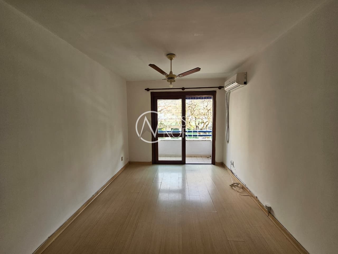 Apartamento à venda com 2 quartos, 86m², Rua Henrique Dias no bairro Bom Fim em Porto Alegre