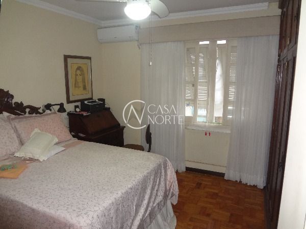 Apartamento à venda com 2 quartos, 59m², Rua Pedro Weingartner no bairro Rio Branco em Porto Alegre