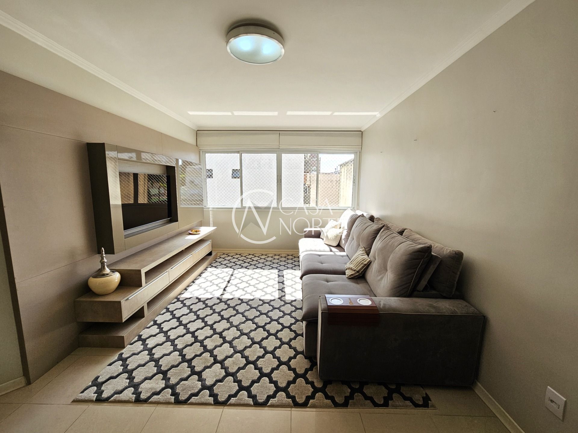 Apartamento à venda com 3 quartos, 99m², 1 suíte, 2 vagas, Rua Portugal no bairro São João em Porto Alegre