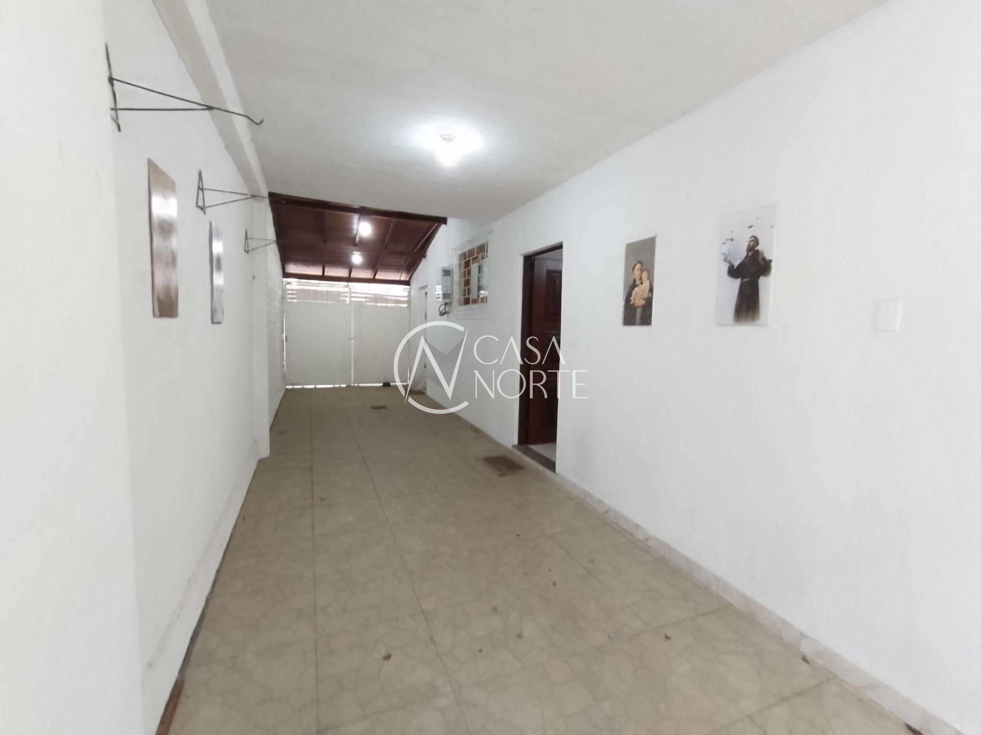 Casa à venda com 3 quartos, 188m², 1 suíte, 3 vagas, Rua Professor Emílio Kemp no bairro Jardim Itu em Porto Alegre
