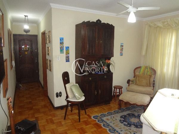 Apartamento à venda com 2 quartos, 59m², Rua Pedro Weingartner no bairro Rio Branco em Porto Alegre
