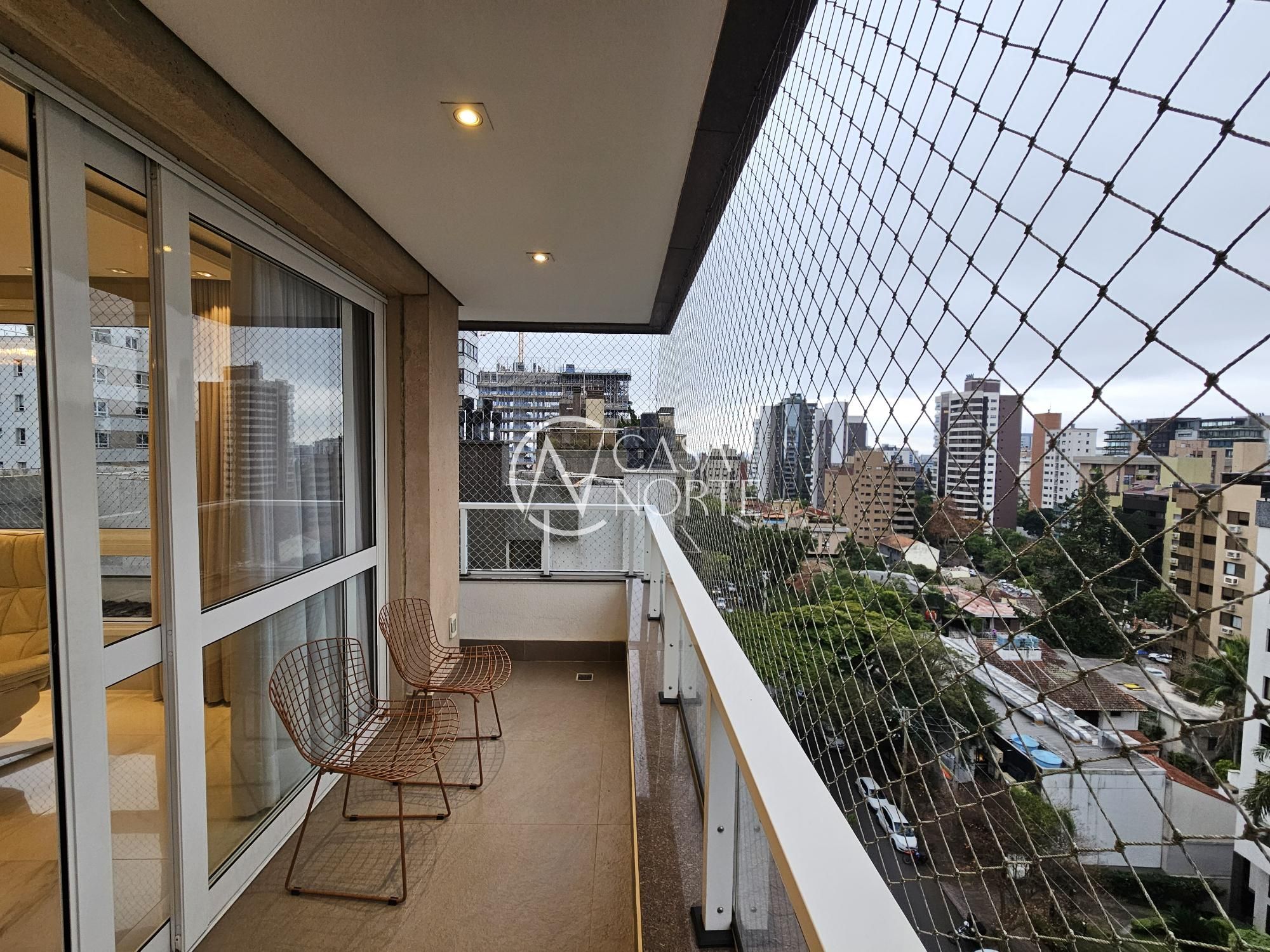 Apartamento à venda com 3 quartos, 180m², 3 suítes, 4 vagas, Rua Carlos Trein Filho no bairro Auxiliadora em Porto Alegre