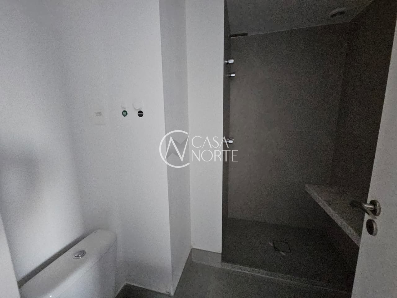 Studio à venda com 1 quarto, 24m², 1 vaga, Avenida João Pessoa no bairro Cidade Baixa em Porto Alegre