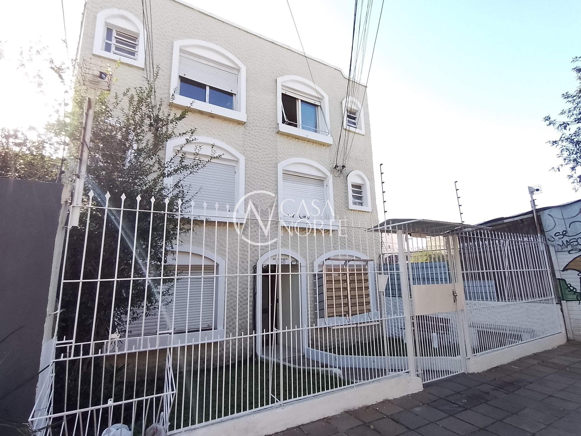 Duplex à venda com 3 quartos, 79m², Rua São Francisco no bairro Santana em Porto Alegre