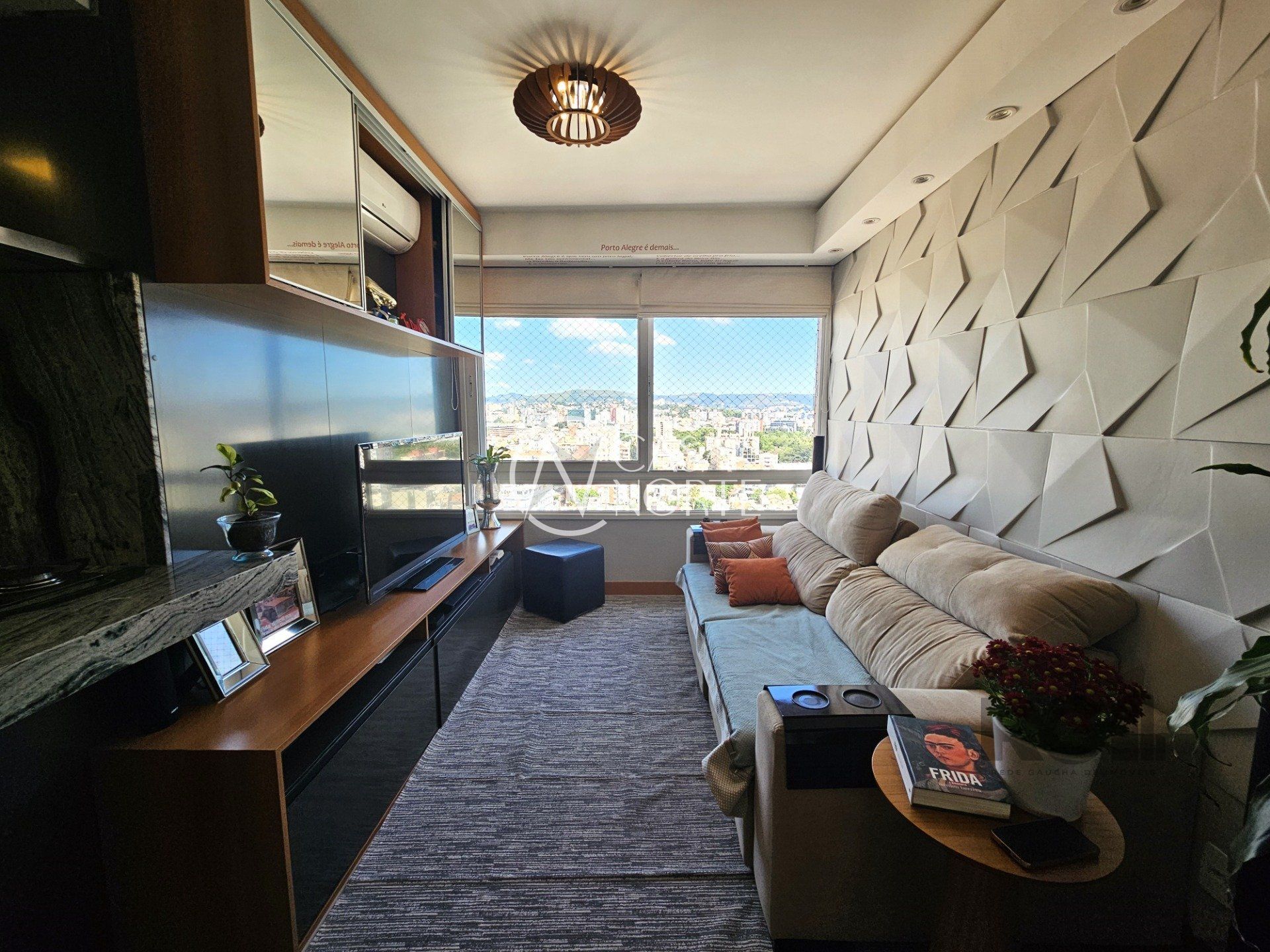 Apartamento à venda com 2 quartos, 67m², 1 suíte, 1 vaga, Rua General Lima e Silva no bairro Cidade Baixa em Porto Alegre