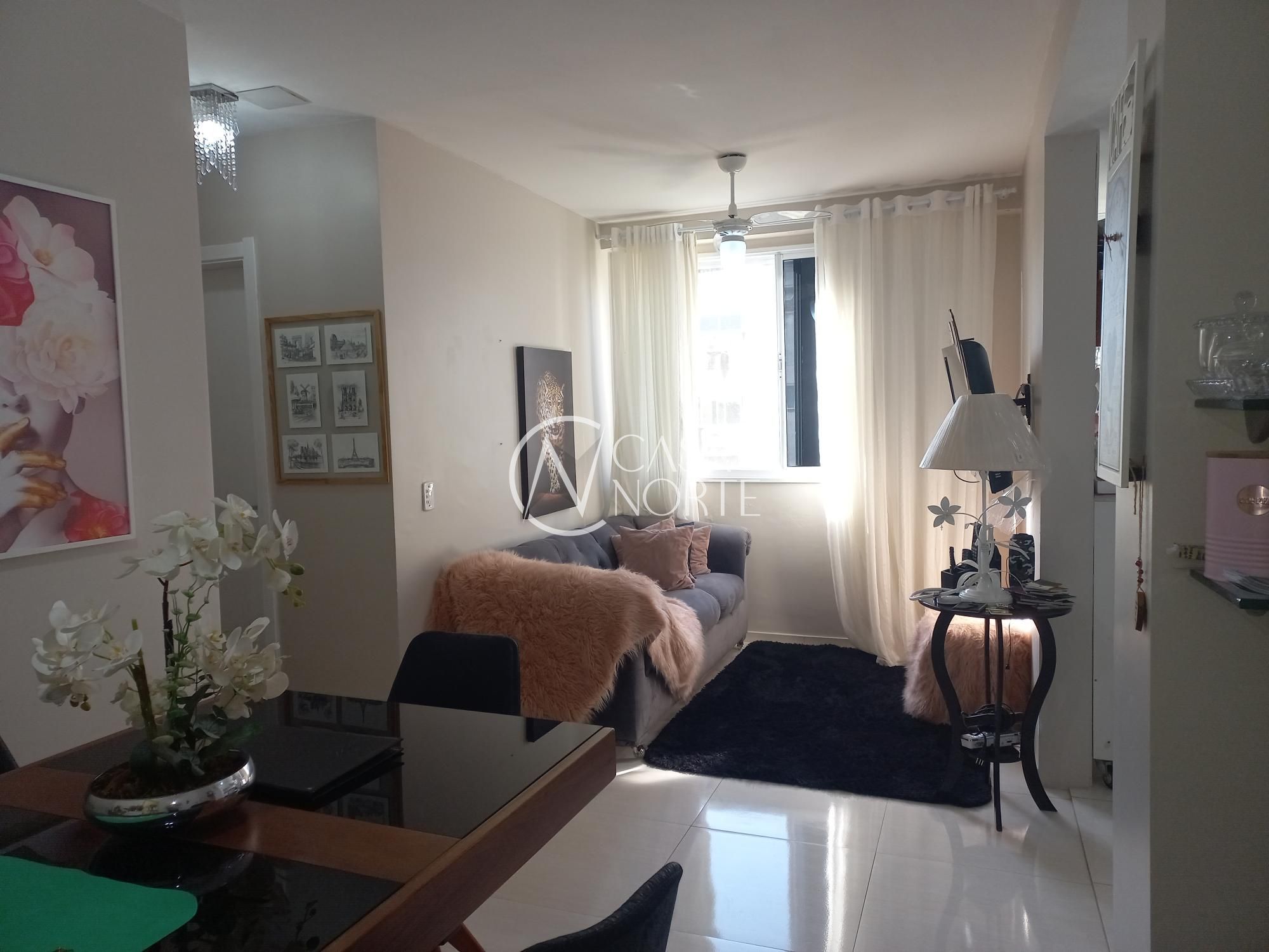 Apartamento à venda com 2 quartos, 45m², 1 vaga, Avenida da Cavalhada no bairro Cavalhada em Porto Alegre