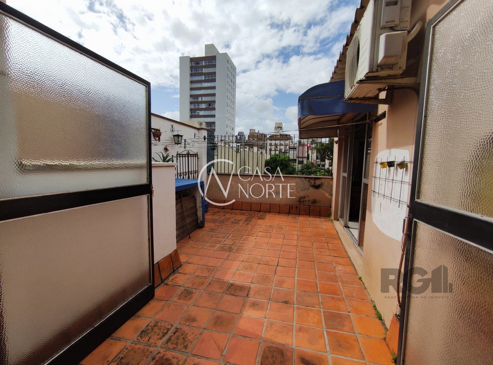 Cobertura à venda com 2 quartos, 77m², 2 vagas, Avenida Lavras no bairro Petrópolis em Porto Alegre