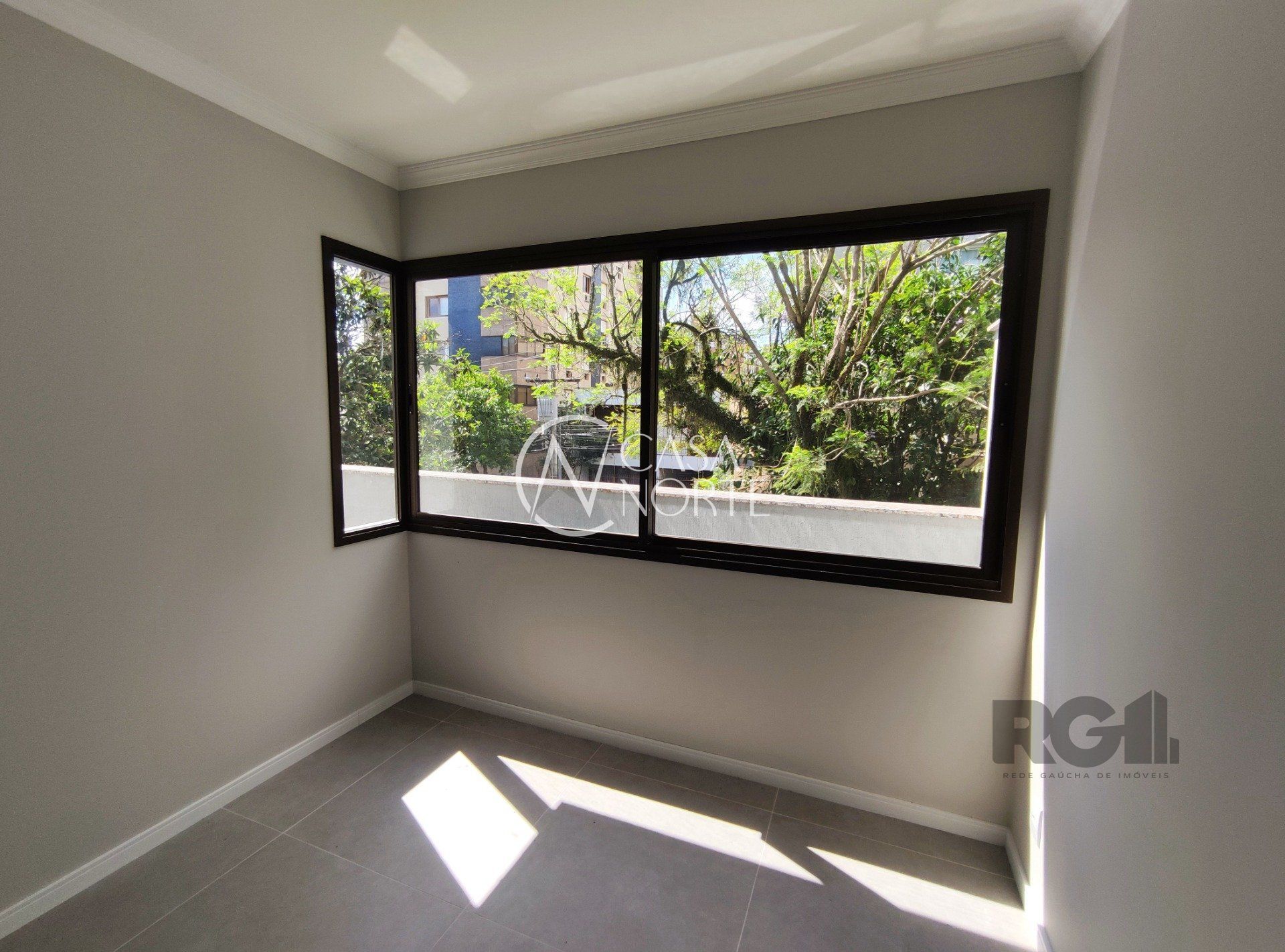 Apartamento à venda com 2 quartos, 89m², 1 suíte, 1 vaga, Rua Felicíssimo de Azevedo no bairro Moinhos de Vento em Porto Alegre