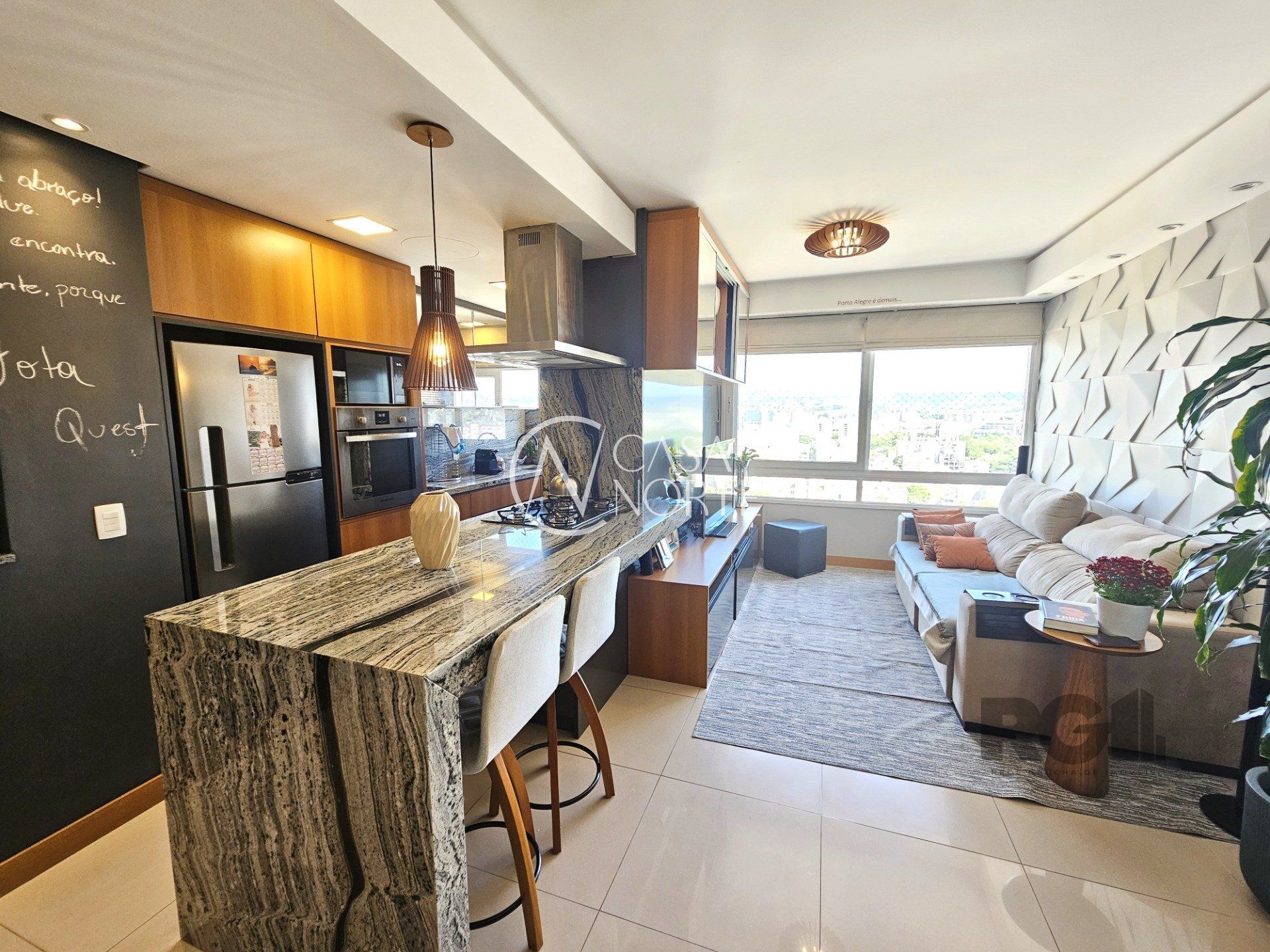 Apartamento à venda com 2 quartos, 67m², 1 suíte, 1 vaga, Rua General Lima e Silva no bairro Cidade Baixa em Porto Alegre
