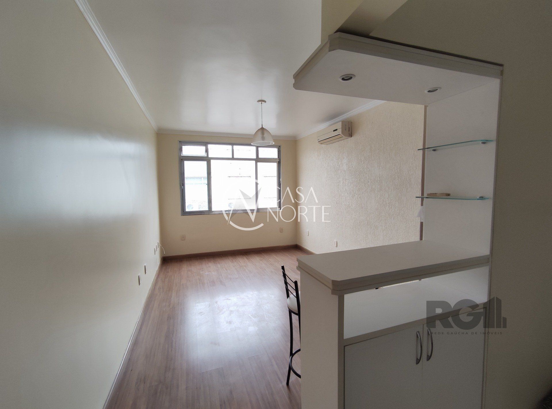 Apartamento à venda com 2 quartos, 53m², Rua Eurico Lara no bairro Medianeira em Porto Alegre