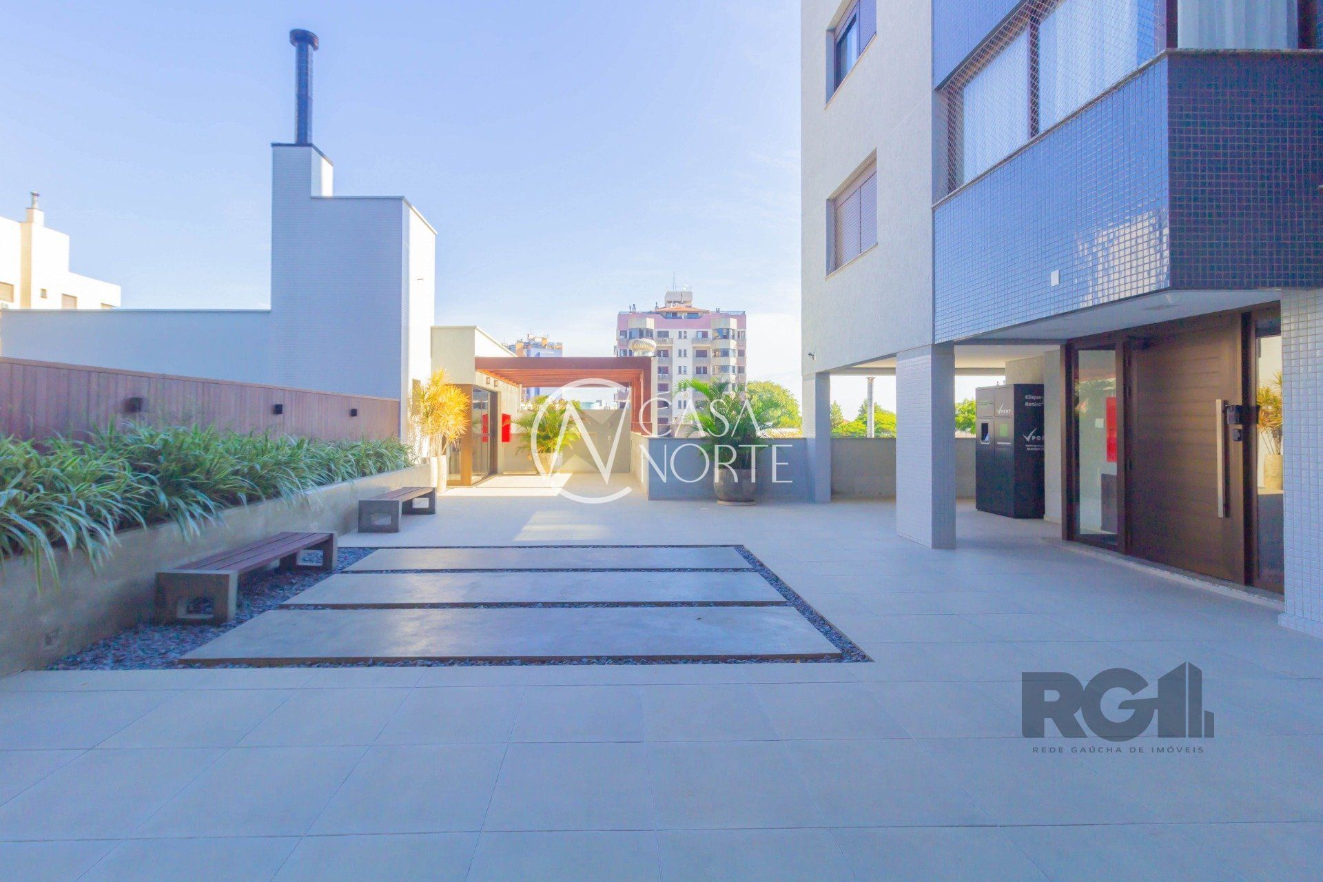 Apartamento à venda com 2 quartos, 71m², 1 suíte, 1 vaga, Rua Felicissimo de Azevedo no bairro Auxiliadora em Porto Alegre