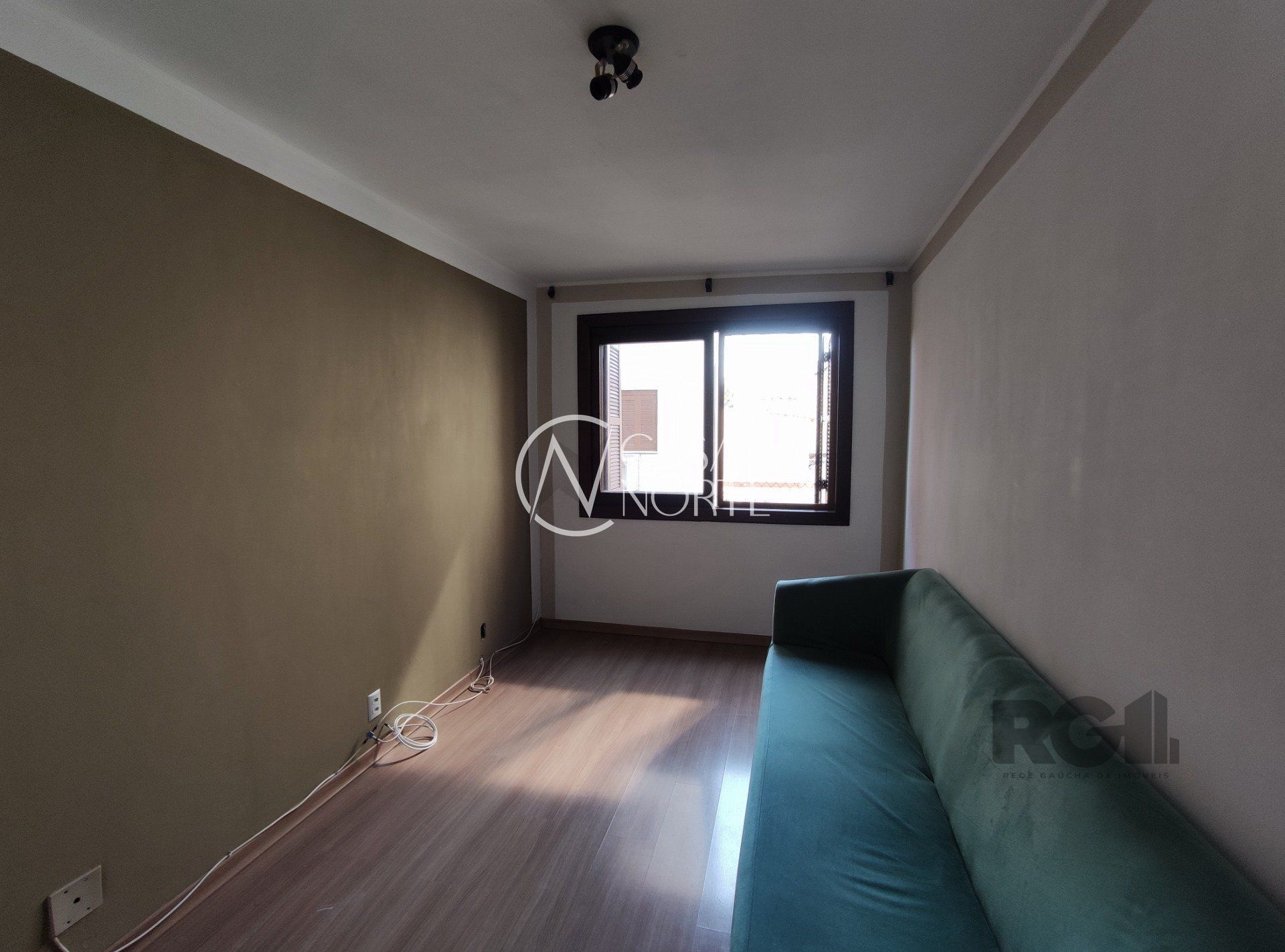 Apartamento à venda com 1 quarto, 44m², Rua Luiz de Camoes no bairro Santo Antônio em Porto Alegre