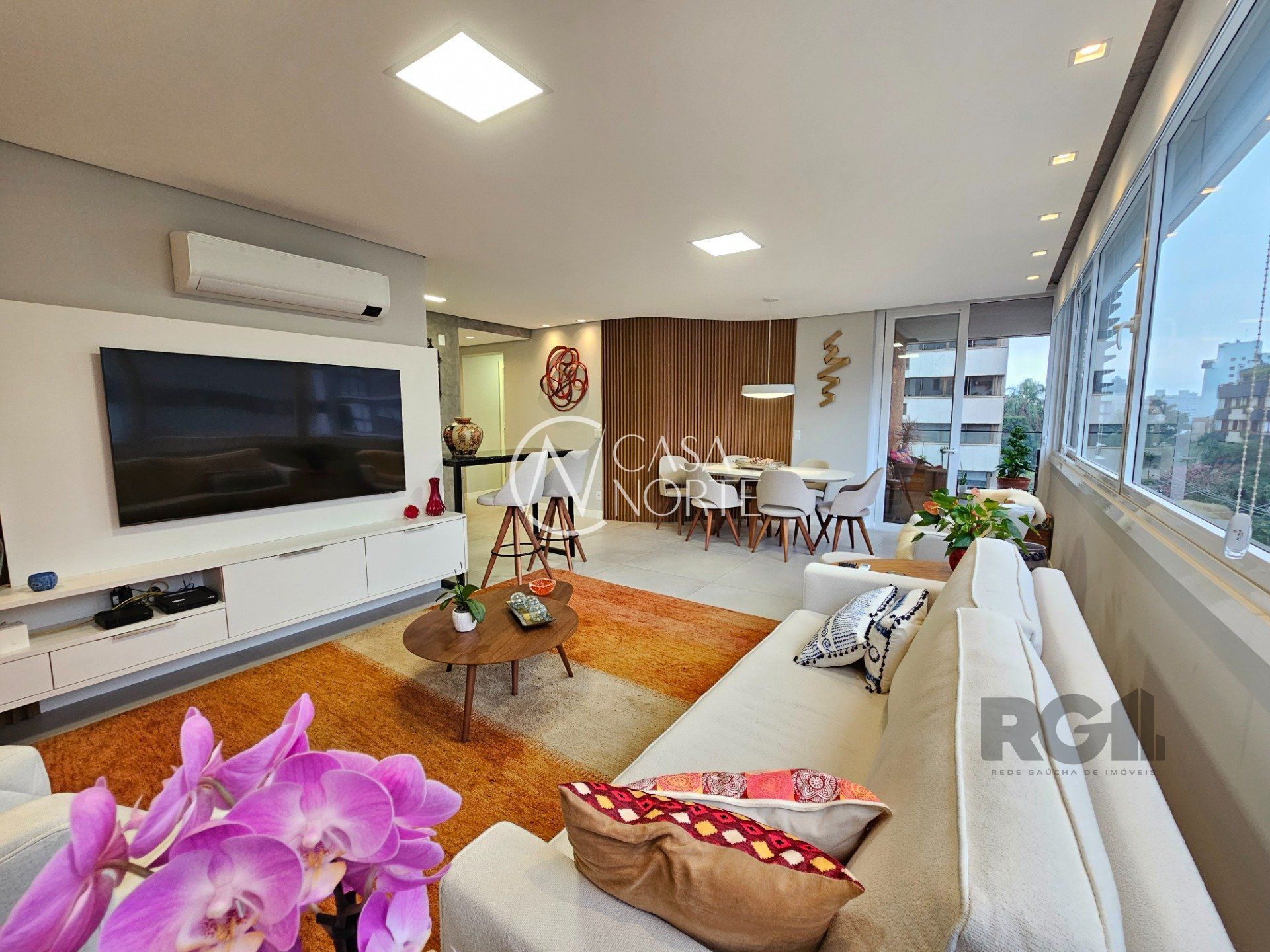 Apartamento à venda com 2 quartos, 104m², 2 suítes, 2 vagas, Rua Professor Fitzgerald no bairro Petrópolis em Porto Alegre