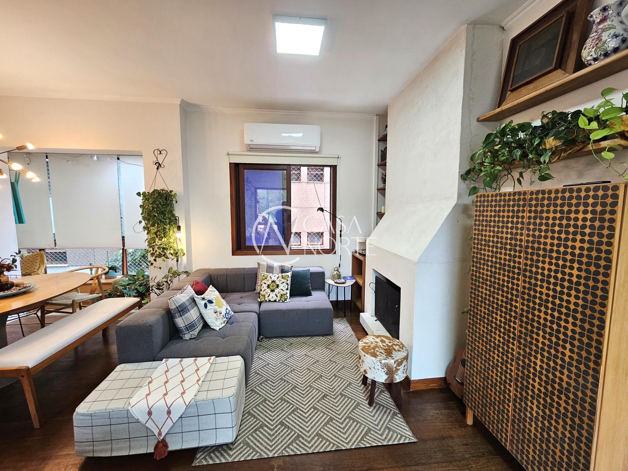 Apartamento à venda com 2 quartos, 112m², 1 suíte, 1 vaga, Rua Zamenhoff no bairro São João em Porto Alegre