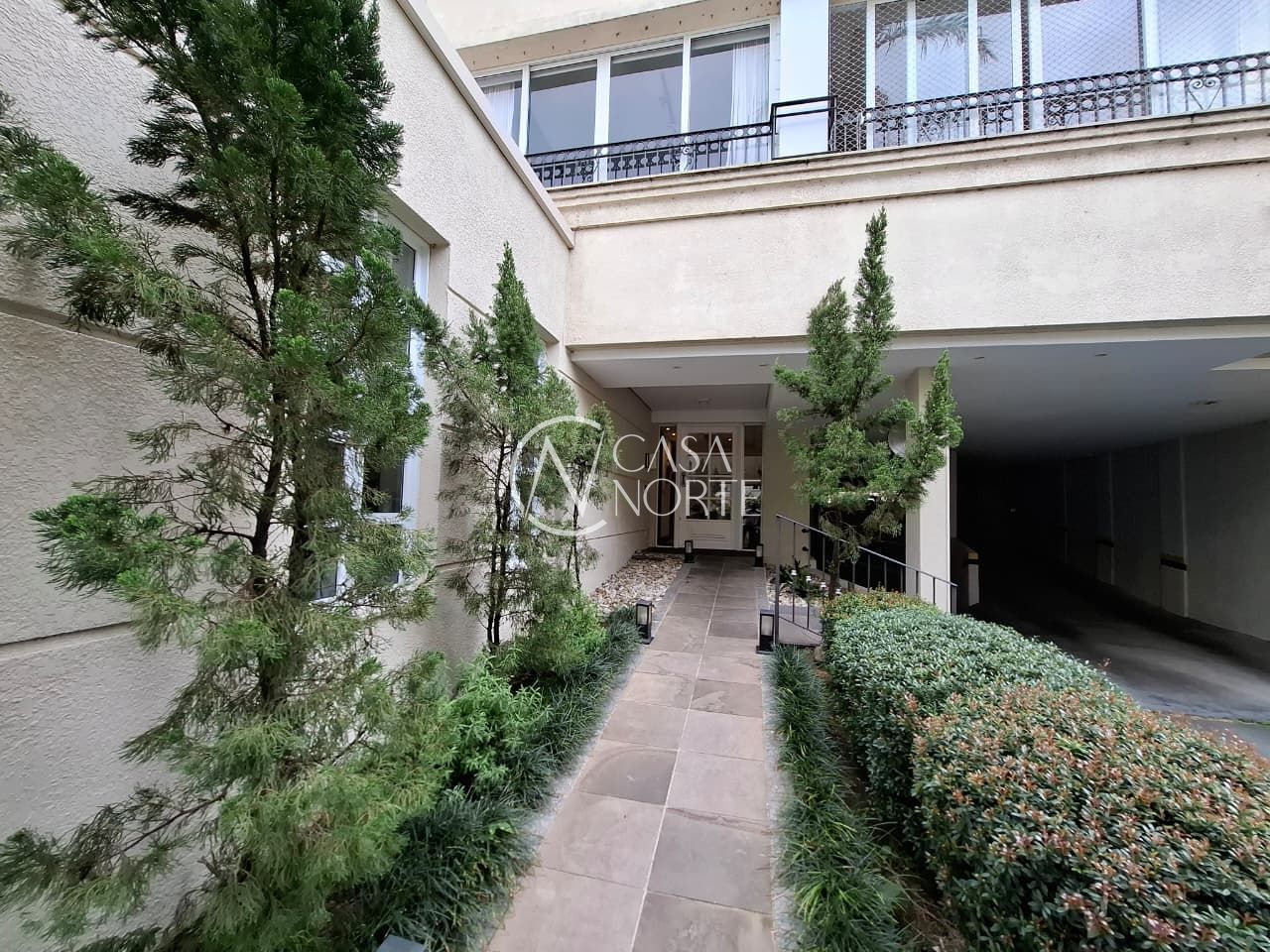 Apartamento à venda com 2 quartos, 115m², 1 suíte, 2 vagas, Rua La Plata no bairro Jardim Botânico em Porto Alegre