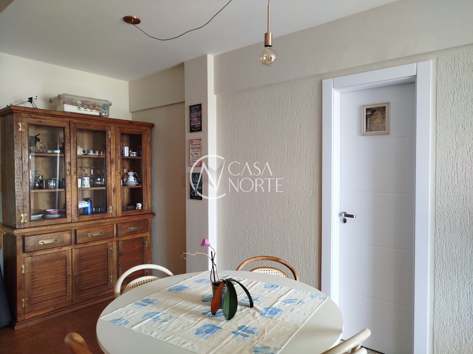 Apartamento à venda com 2 quartos, 85m², 1 vaga, Avenida Protásio Alves no bairro Três Figueiras em Porto Alegre