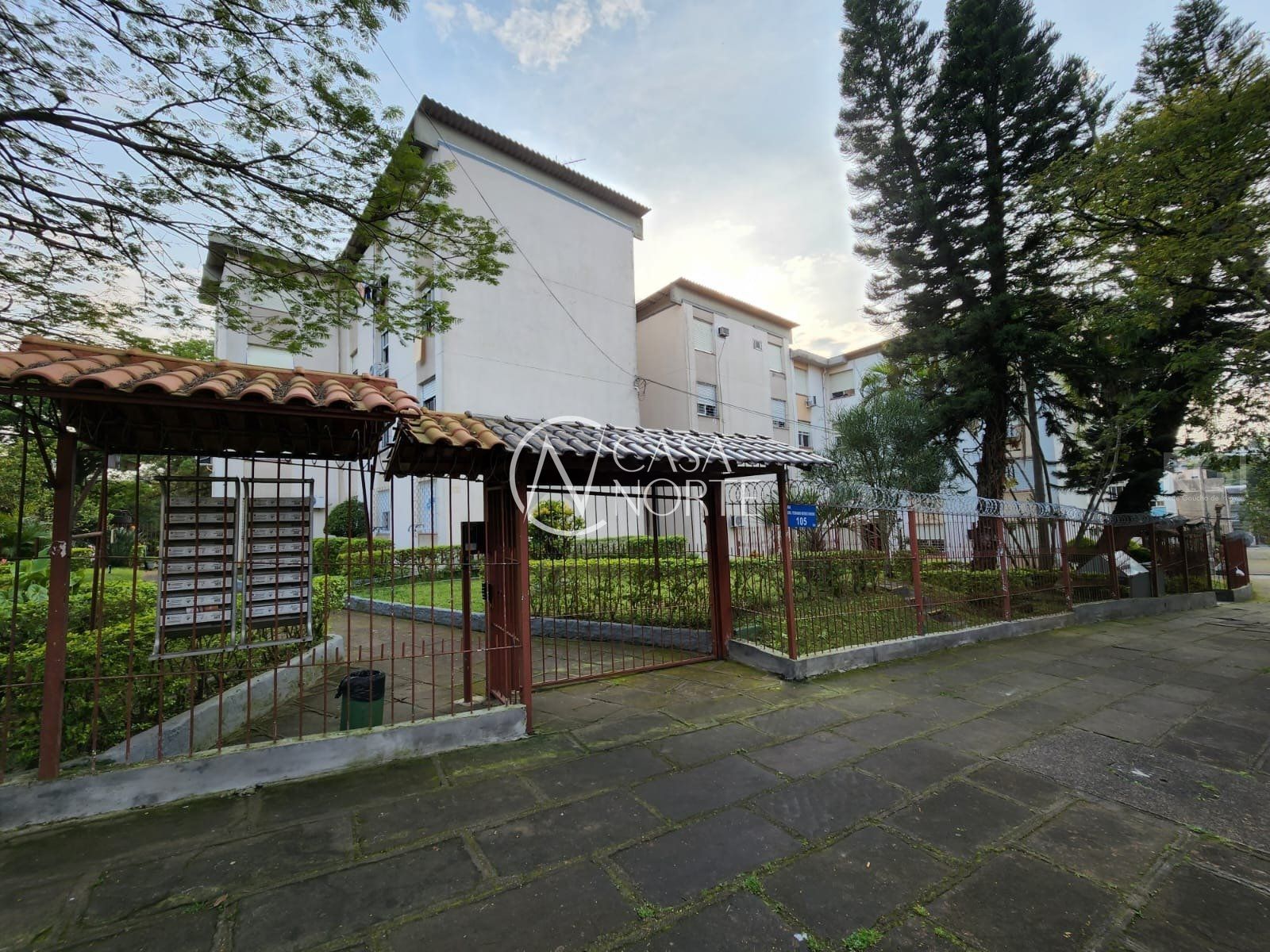 Apartamento à venda com 2 quartos, 49m², Rua Engenheiro Fernando Mendes Ribeiro no bairro Santo Antônio em Porto Alegre