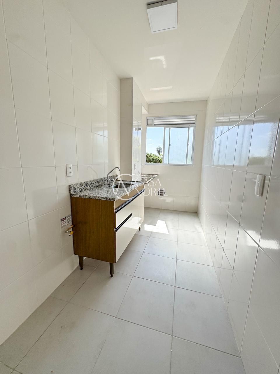 Apartamento à venda com 2 quartos, 44m², 1 vaga, Rua Reverendo Olavo Nunes no bairro Parque Santa Fé em Porto Alegre