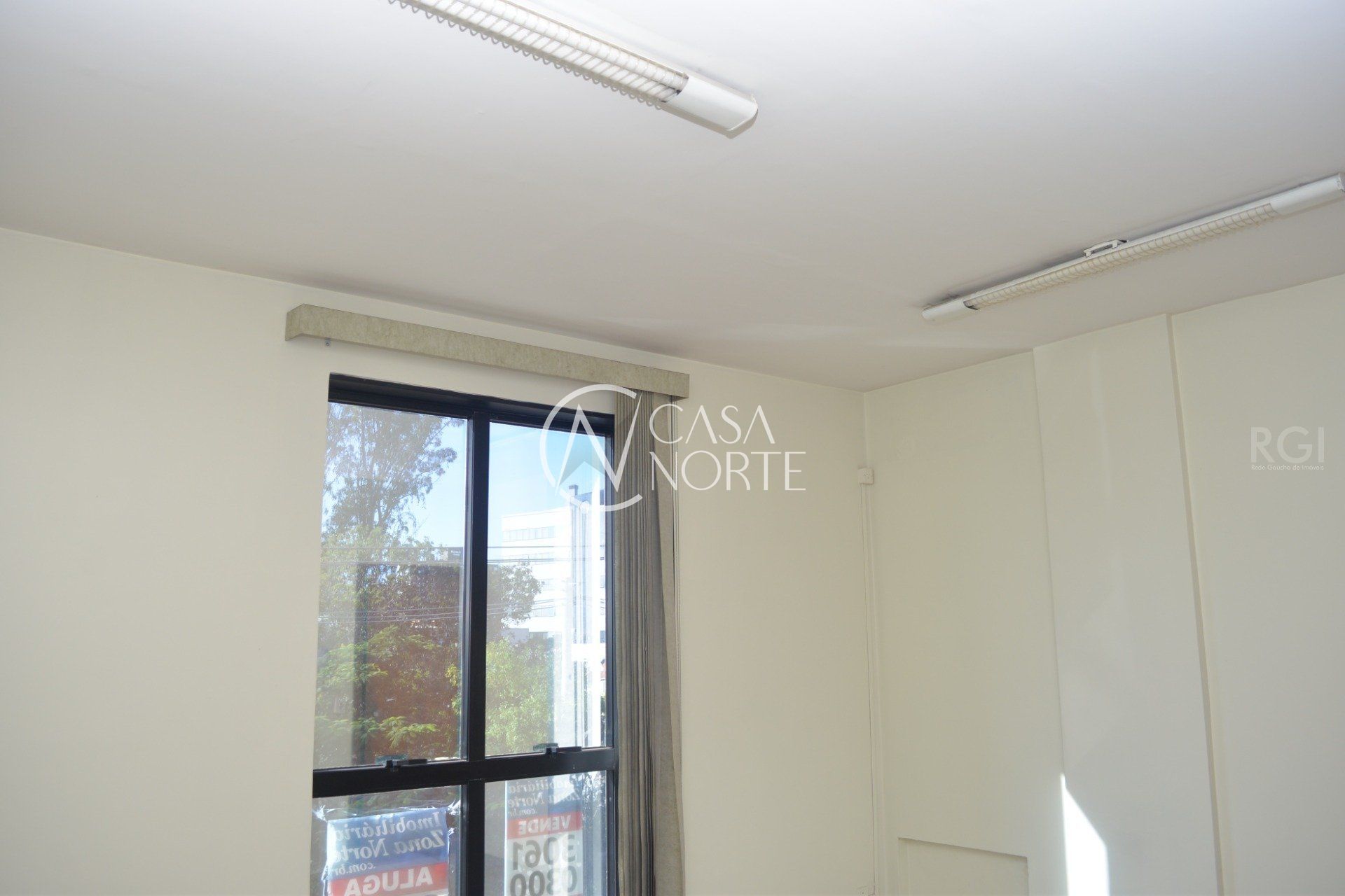 Sala Comercial à venda , 20m², Avenida Ceara no bairro São João em Porto Alegre