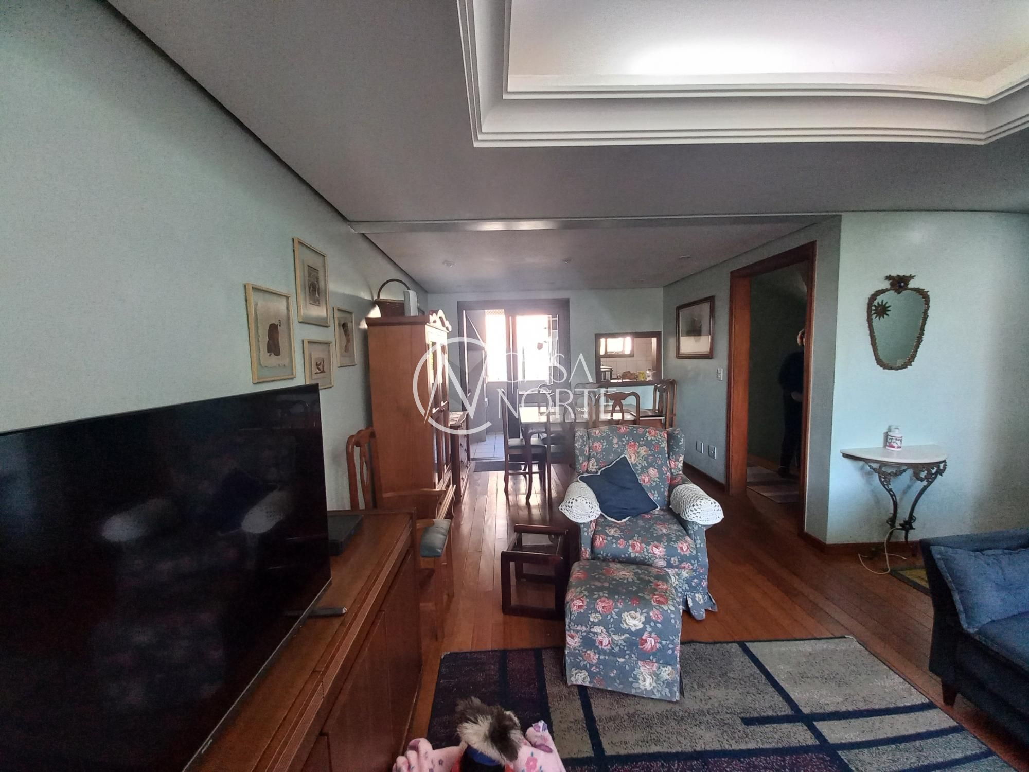 Sobrado à venda com 3 quartos, 178m², 1 suíte, 2 vagas, Rua Doutor Mário Totta no bairro Tristeza em Porto Alegre