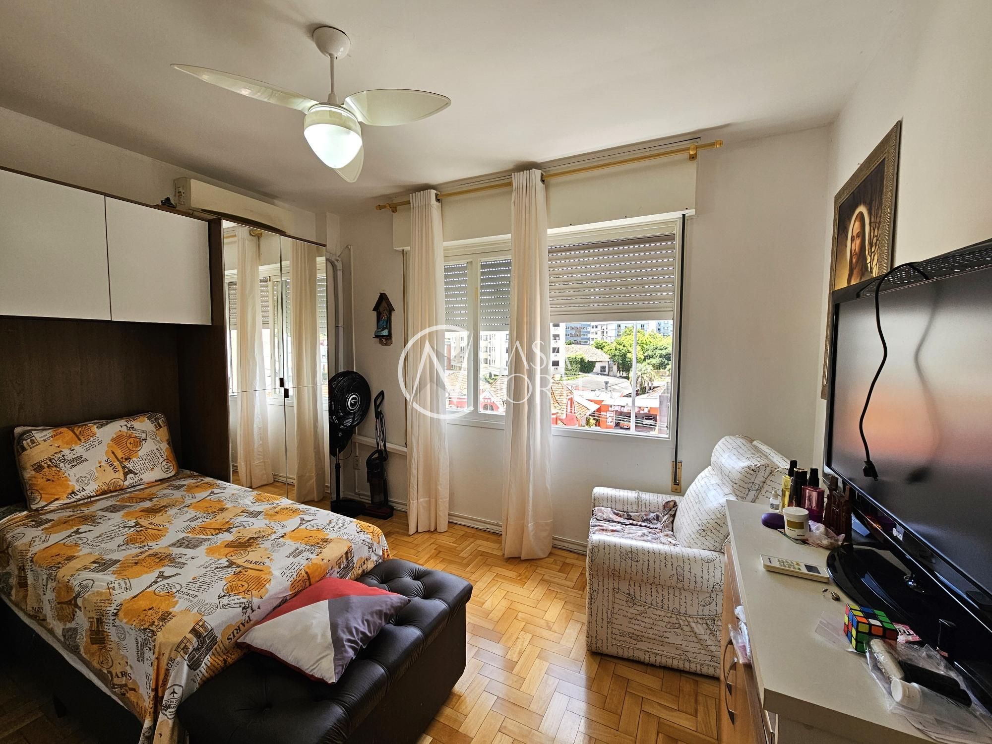 Apartamento à venda com 2 quartos, 69m², Avenida Cristóvão Colombo no bairro Floresta em Porto Alegre