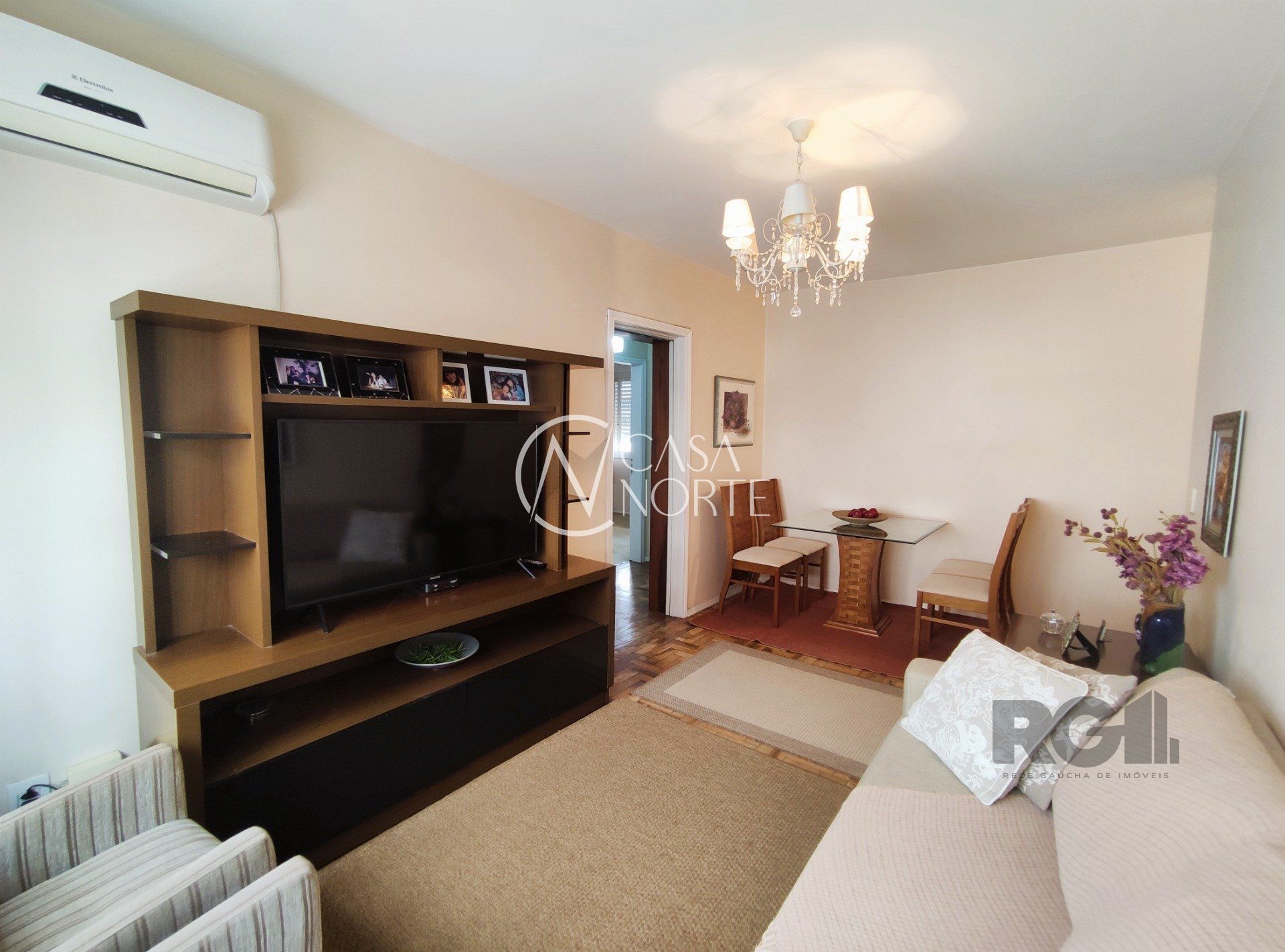 Apartamento à venda com 3 quartos, 71m², 1 vaga, Rua Anita Garibaldi no bairro Mont Serrat em Porto Alegre