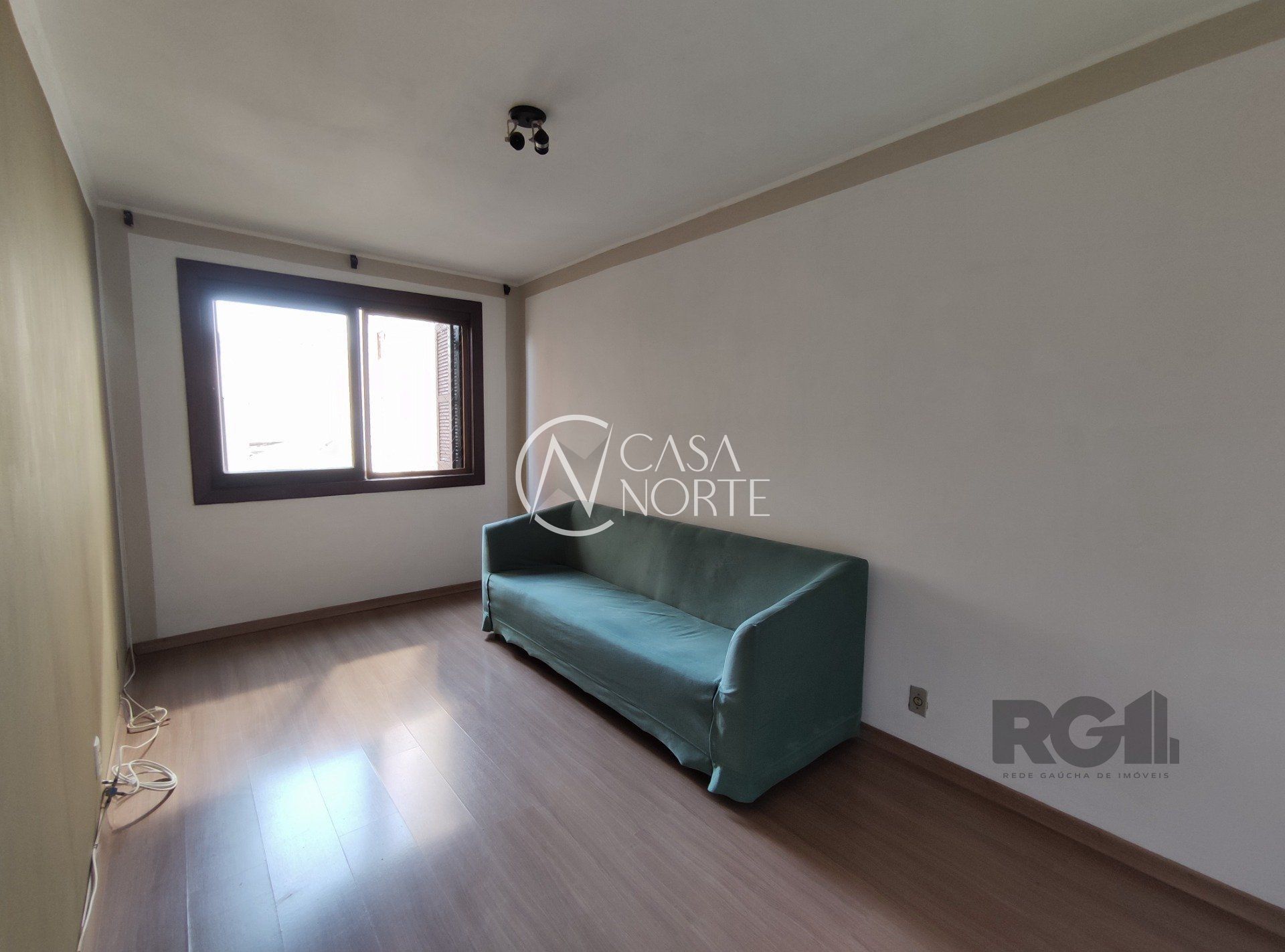 Apartamento à venda com 1 quarto, 44m², Rua Luiz de Camoes no bairro Santo Antônio em Porto Alegre