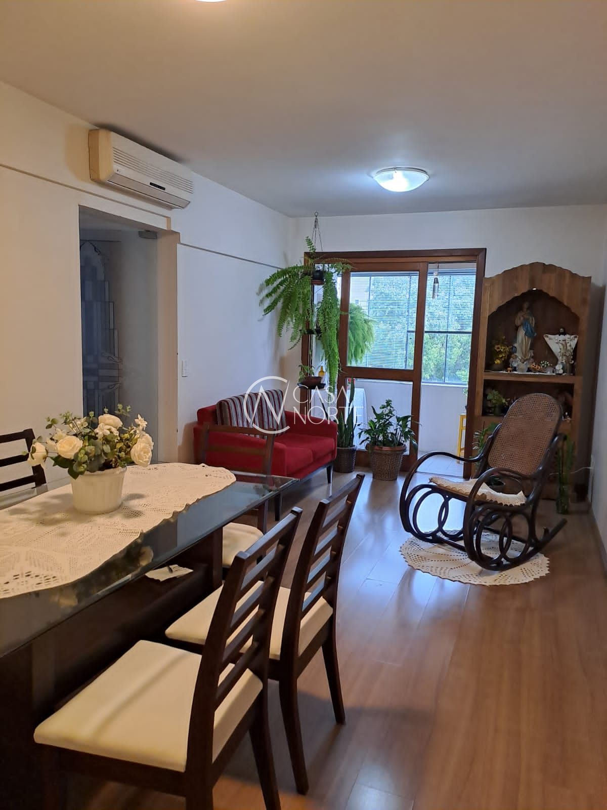 Apartamento à venda com 2 quartos, 77m², 1 vaga, Rua Doutor Murtinho no bairro Bom Jesus em Porto Alegre