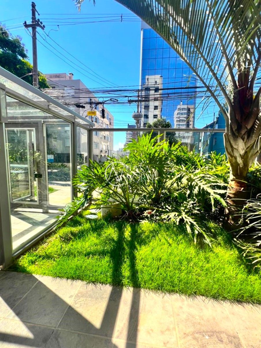 Apartamento à venda com 1 quarto, 35m², 1 suíte, 1 vaga, Rua Eudoro Berlink no bairro Mont' Serrat em Porto Alegre