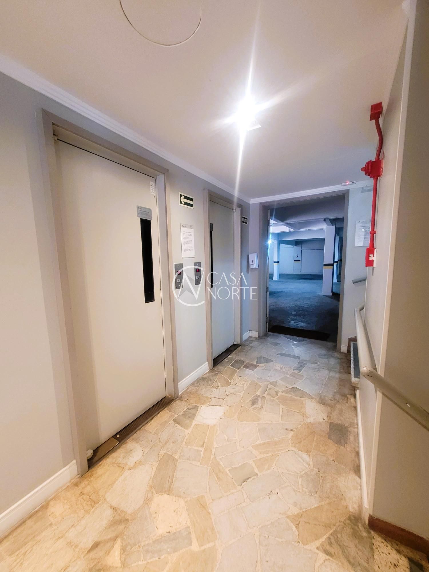 Apartamento à venda com 2 quartos, 95m², Rua Sarmento Leite no bairro Centro Histórico em Porto Alegre