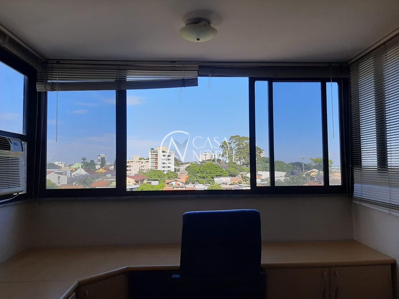 Apartamento à venda com 2 quartos, 76m², 1 suíte, 1 vaga, Rua Comendador Albino Cunha no bairro Cristo Redentor em Porto Alegre