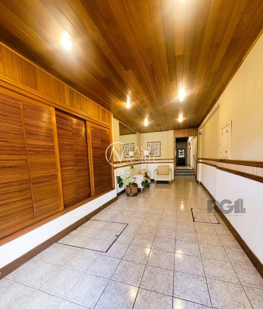 Duplex à venda com 2 quartos, 127m², 1 vaga, Rua Gomes Jardim no bairro Santana em Porto Alegre