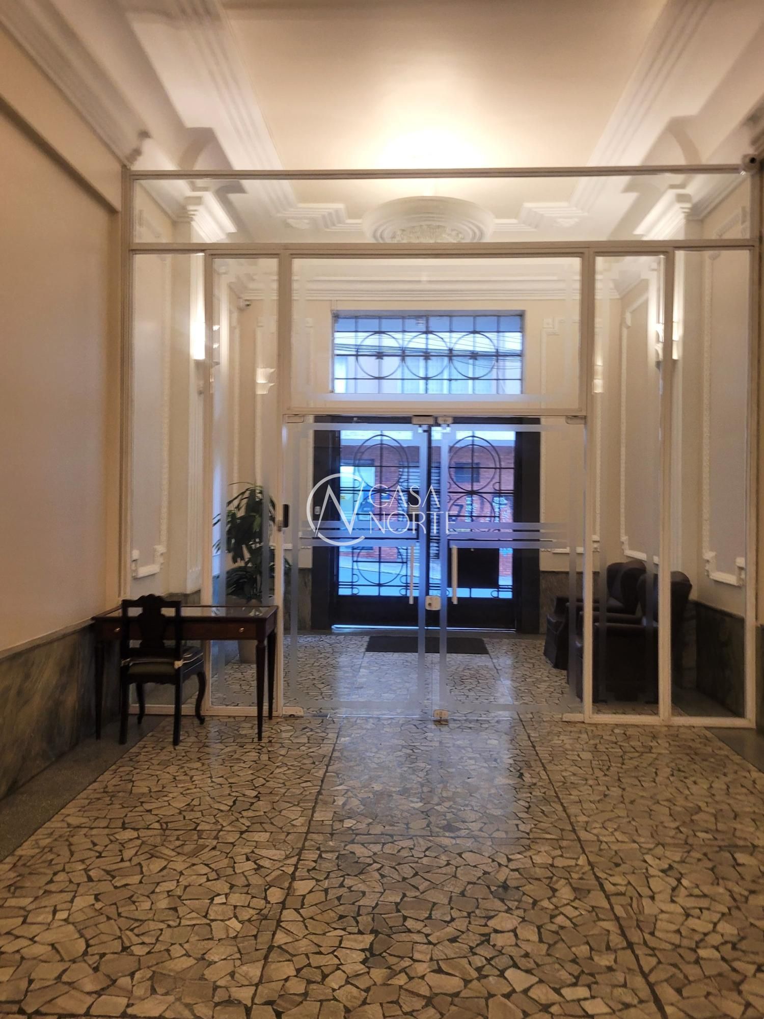 Apartamento à venda com 2 quartos, 101m², Rua Doutor Barros Cassal no bairro Floresta em Porto Alegre