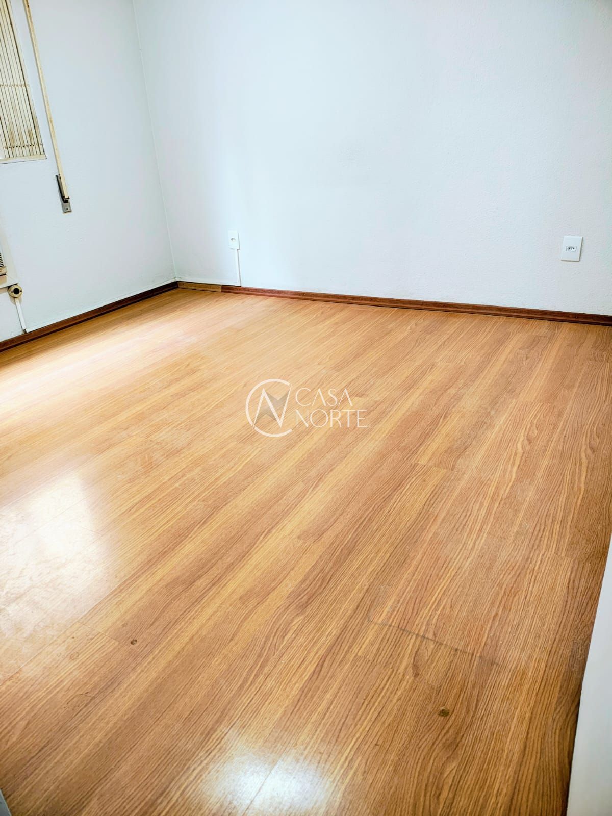 Apartamento à venda com 1 quarto, 36m², 1 vaga, Avenida Saturnino de Brito no bairro Vila Jardim em Porto Alegre