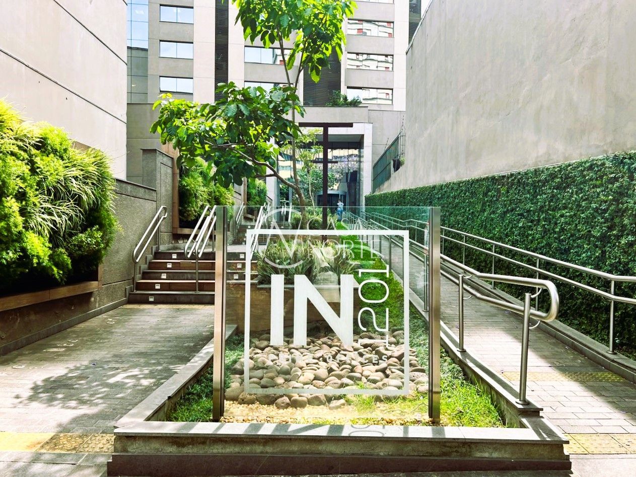 Sala Comercial à venda com 1 quarto, 32m², 1 vaga, Avenida Independência no bairro Independência em Porto Alegre