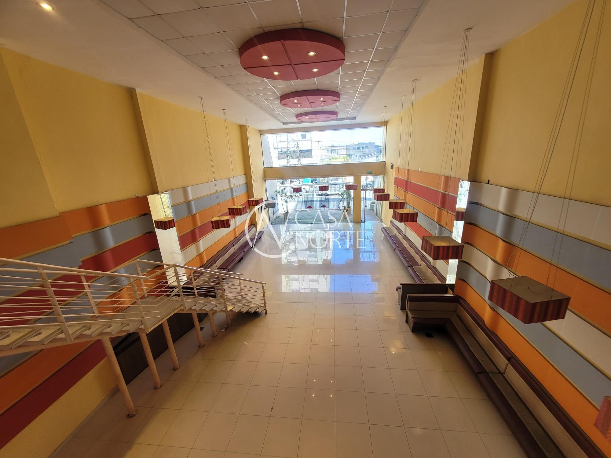 Loja à venda com 1 quarto, 382m², 2 vagas, Avenida Independência no bairro Independência em Porto Alegre