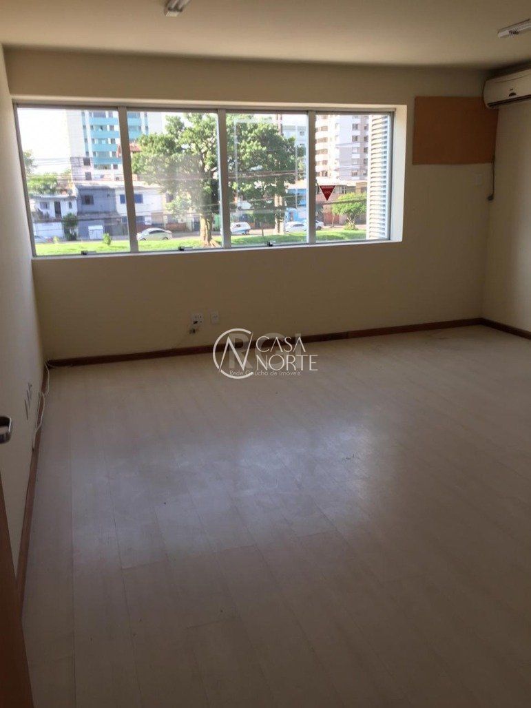 Sala Comercial à venda , 27m², Avenida Ipiranga no bairro Praia de Belas em Porto Alegre