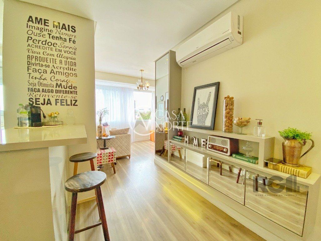 Apartamento à venda com 1 quarto, 44m², 1 suíte, 1 vaga, Rua Miguel Teixeira no bairro Cidade Baixa em Porto Alegre