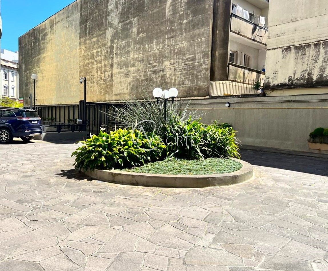 Apartamento à venda com 3 quartos, 207m², 1 suíte, 1 vaga, Praça Dom Feliciano no bairro Centro Histórico em Porto Alegre