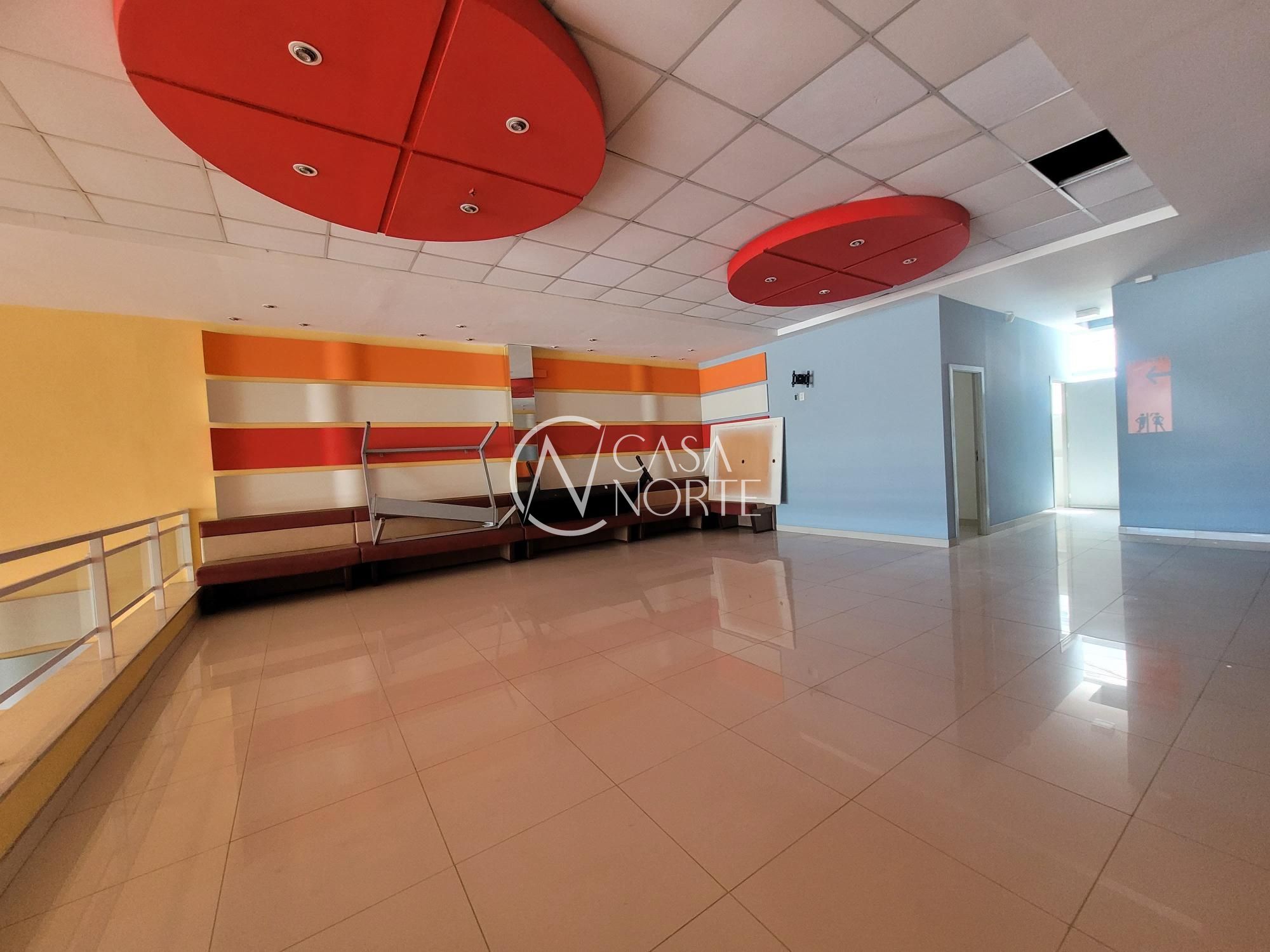 Loja à venda com 1 quarto, 382m², 2 vagas, Avenida Independência no bairro Independência em Porto Alegre