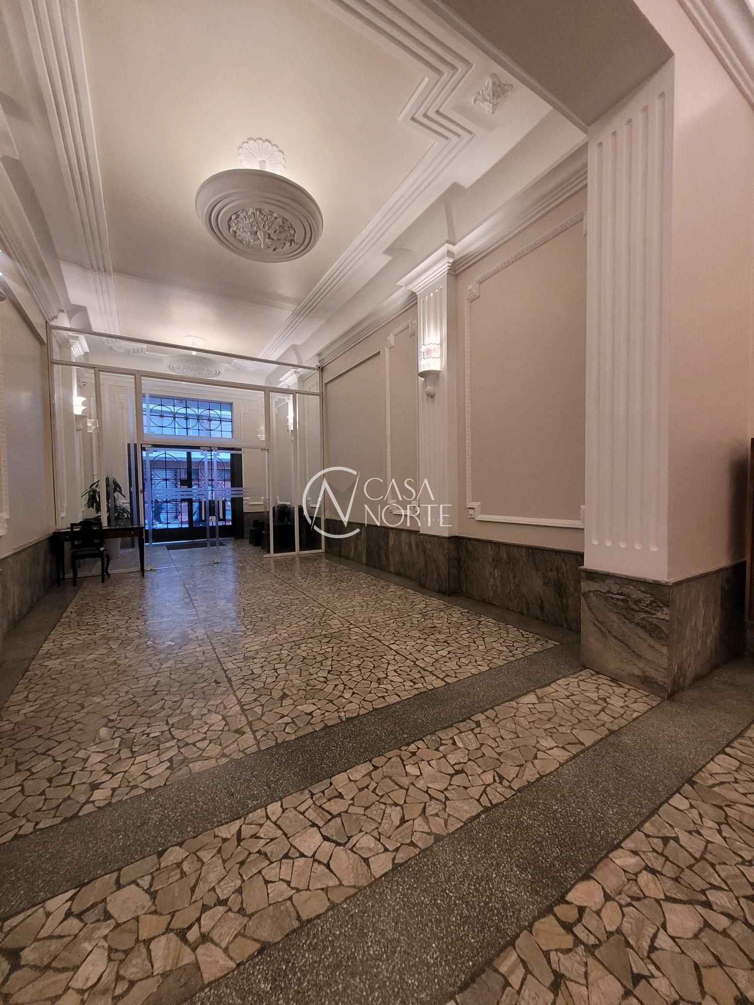 Apartamento à venda com 2 quartos, 101m², Rua Doutor Barros Cassal no bairro Floresta em Porto Alegre