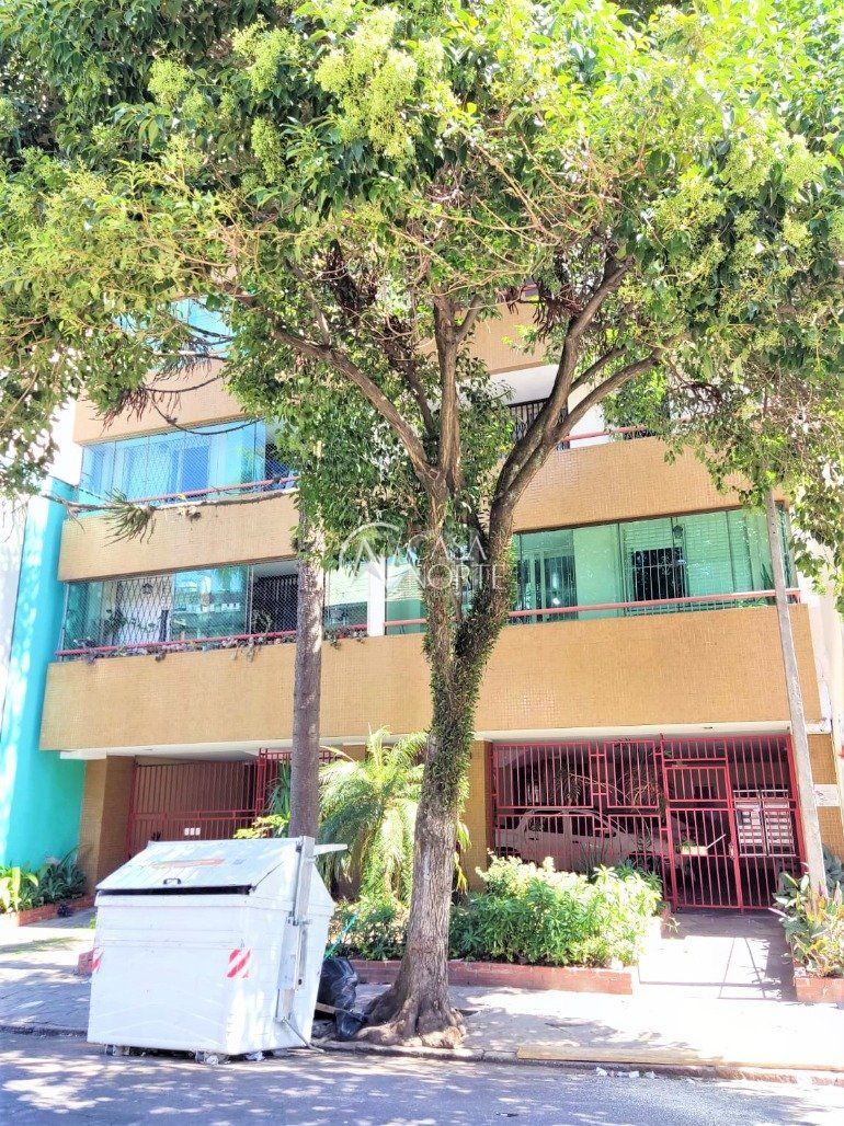 Apartamento à venda com 2 quartos, 83m², Rua Santo Antônio no bairro Floresta em Porto Alegre