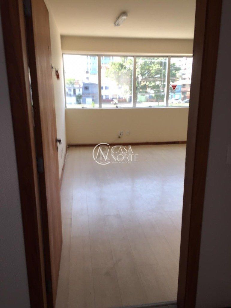 Sala Comercial à venda , 27m², Avenida Ipiranga no bairro Praia de Belas em Porto Alegre