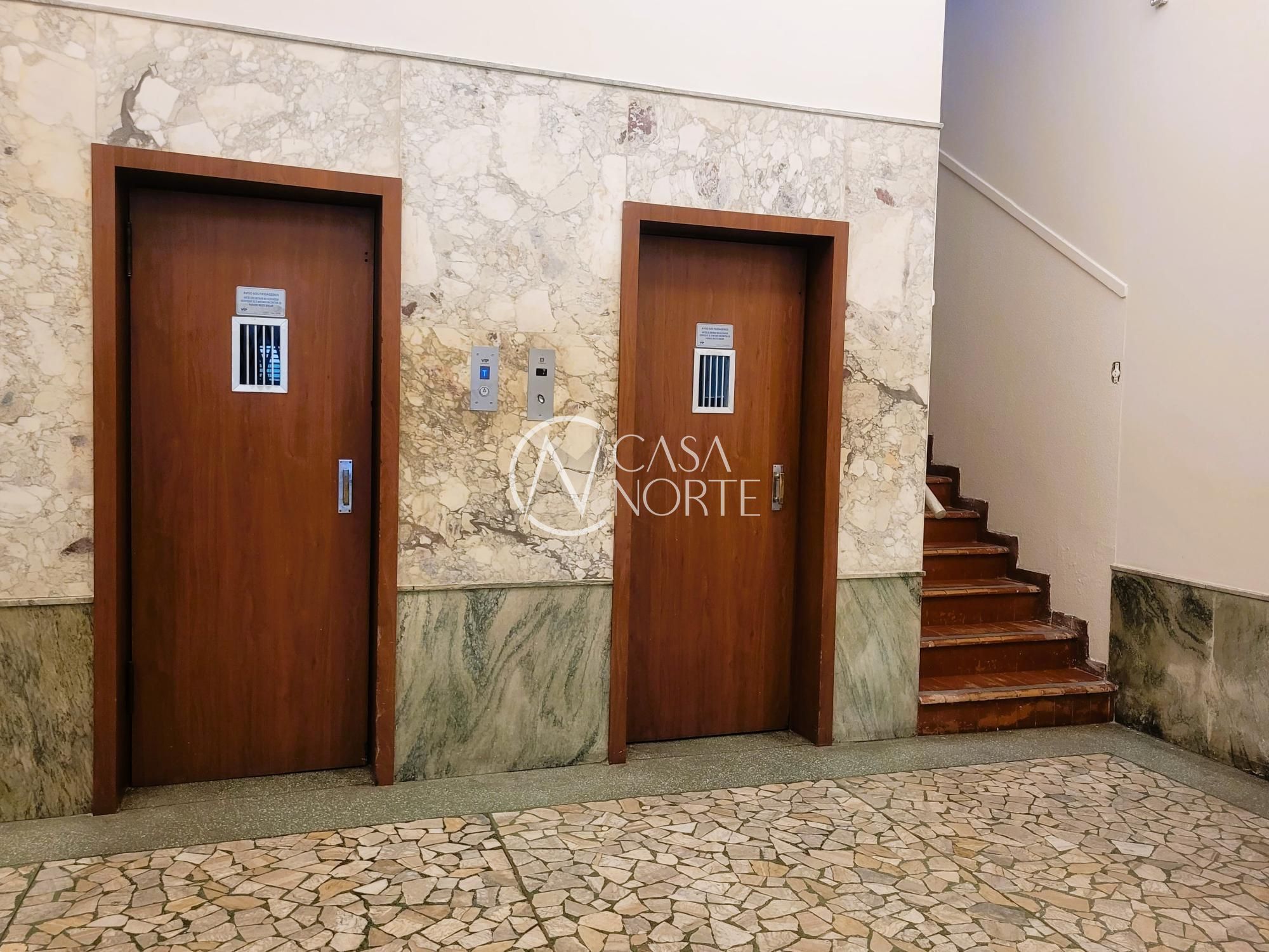 Apartamento à venda com 2 quartos, 101m², Rua Doutor Barros Cassal no bairro Floresta em Porto Alegre