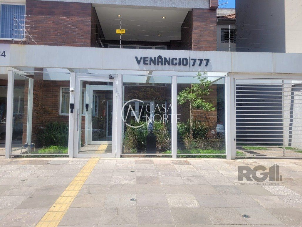 Apartamento à venda com 2 quartos, 55m², 1 suíte, 1 vaga, Avenida Venâncio Aires no bairro Santana em Porto Alegre