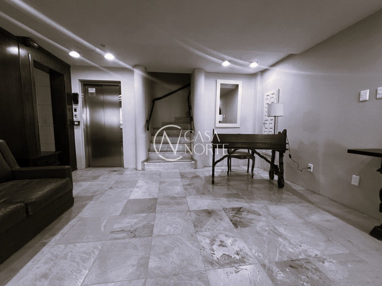 Apartamento à venda com 3 quartos, 120m², 1 suíte, 1 vaga, Rua Tomaz Flores no bairro Bom Fim em Porto Alegre
