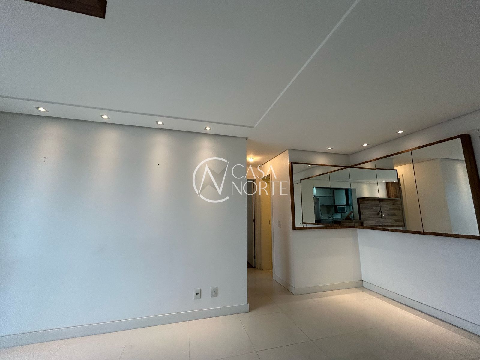 Apartamento à venda com 2 quartos, 56m², 1 suíte, 1 vaga, Rua Doutor Carlos Renato Rua Fonseca no bairro Jardim Sabará em Porto Alegre