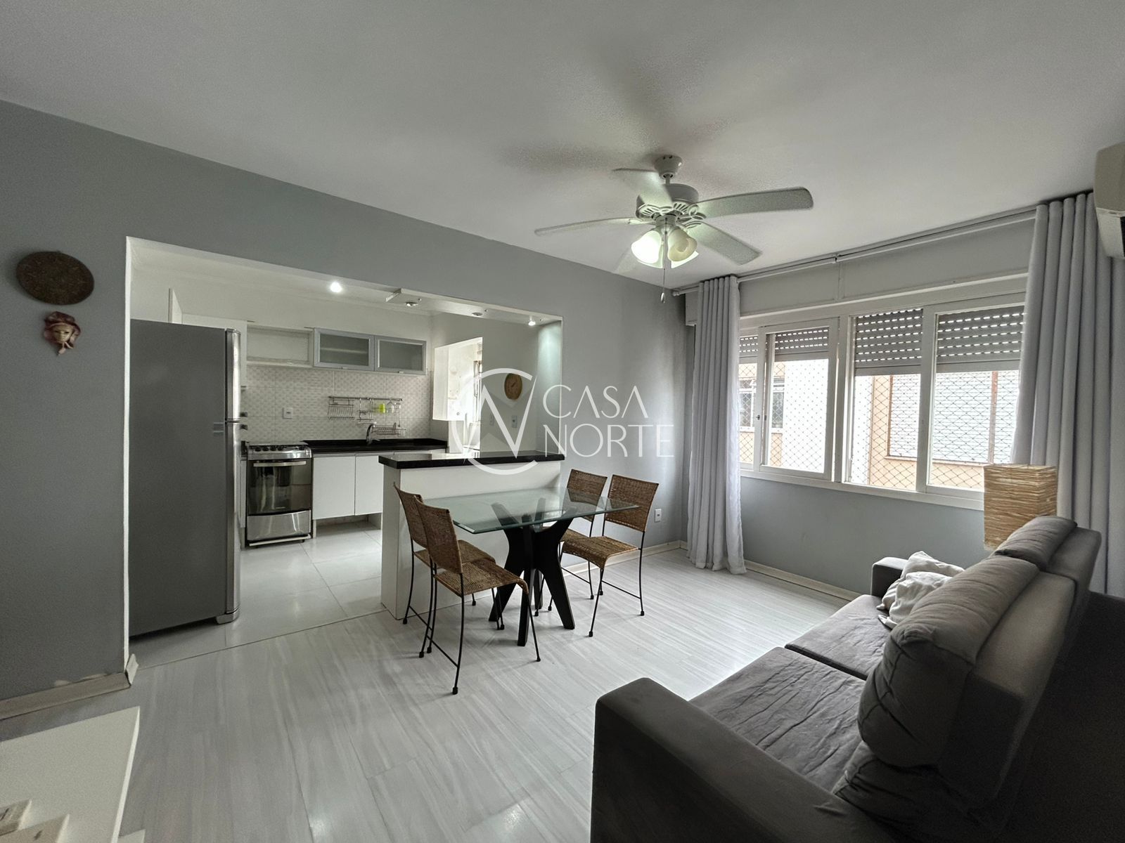 Apartamento à venda com 2 quartos, 75m², 1 vaga, Rua Rubens Rosa Guedes no bairro Jardim Planalto em Porto Alegre