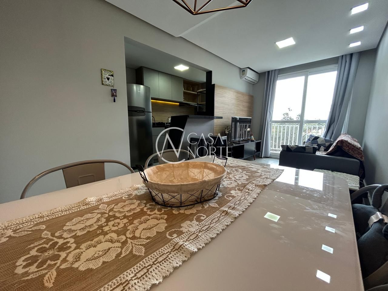 Apartamento à venda com 2 quartos, 56m², 1 suíte, 1 vaga, Rua Doutor Carlos Renato Rua Fonseca no bairro Jardim Sabará em Porto Alegre