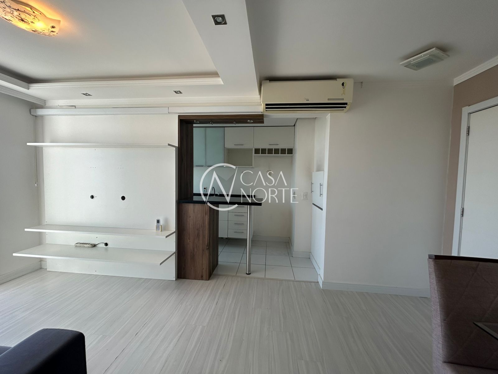 Apartamento à venda com 2 quartos, 56m², 1 suíte, 1 vaga, Rua Doutor Carlos Renato Rua Fonseca no bairro Jardim Sabará em Porto Alegre